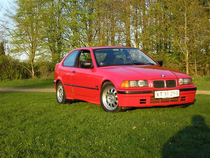 BMW 316i Compact billede 1