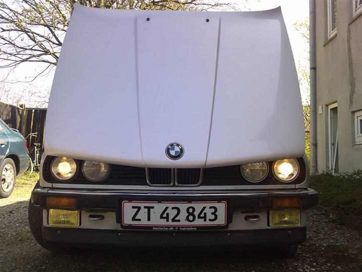 BMW 320i e30 ( SOLGT ) billede 9