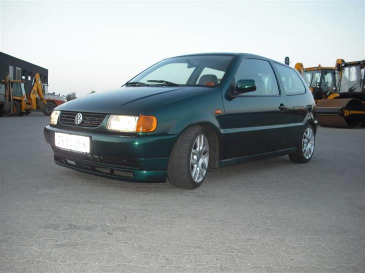 VW polo 6n  - nyeste billed. emblemfri grill kommer billede 9