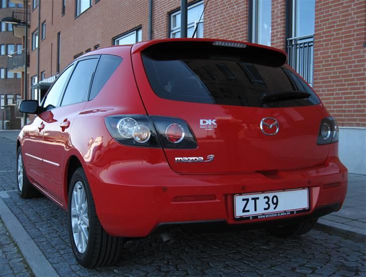 Mazda 3 DE Inclusive (Solgt) - Skråt bagbillede - p-sensor på kofanger billede 3