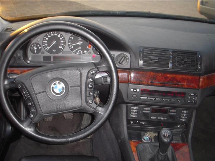 BMW E39 - 523i  - SOLGT - Før sænkning billede 8