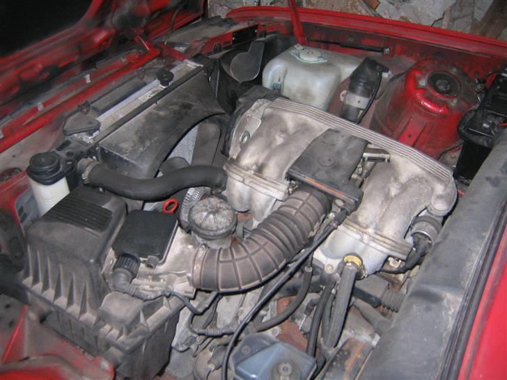 BMW 316i (E30) billede 8