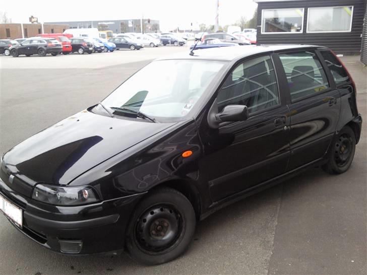 Fiat Punto 176 SOLGT!! billede 1