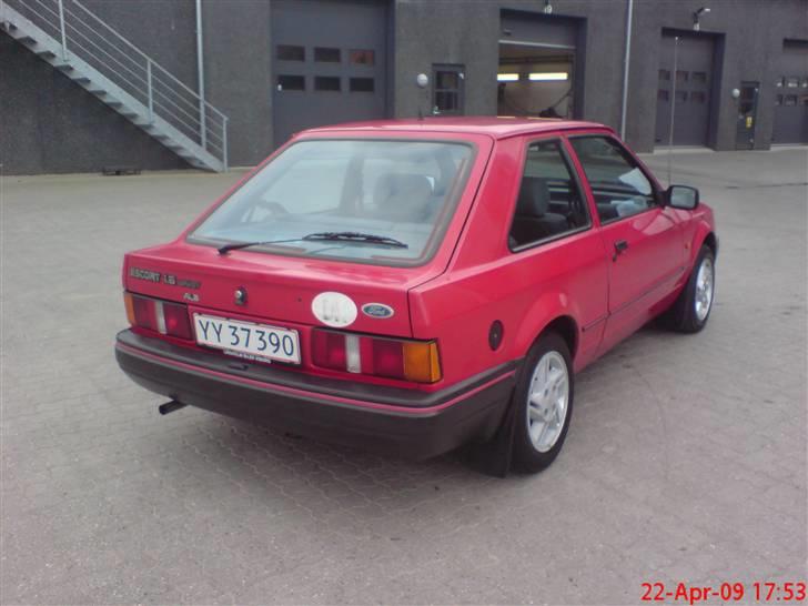 Ford Escort 1,6 Savoy SOLGT billede 6