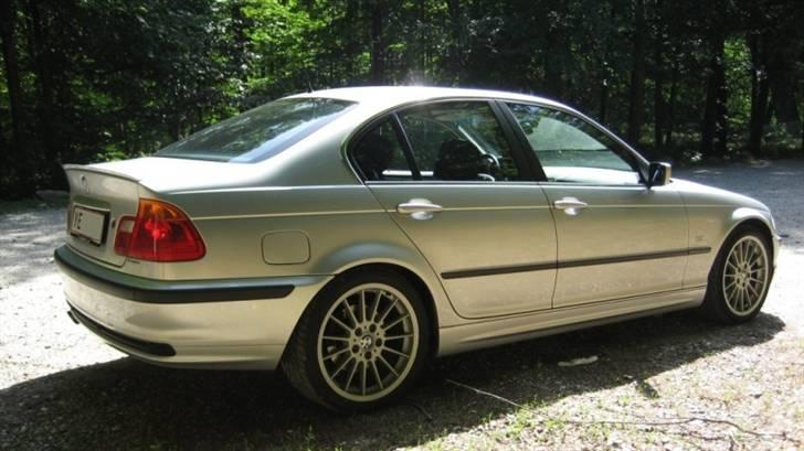 BMW 328i - Lånt af Bilimport billede 7