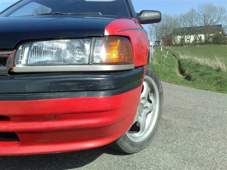 Mazda 323 BG GLX tidligere bil billede 1