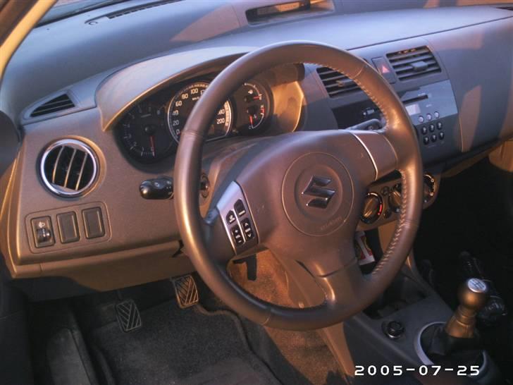 Suzuki swift billede 11