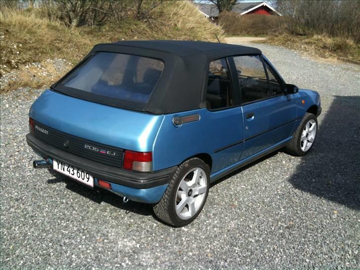 Peugeot 205 CJ Cabriolet billede 2