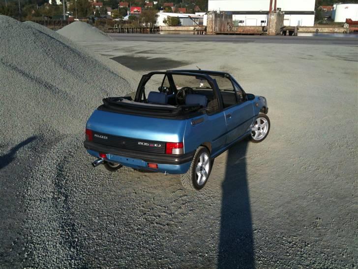 Peugeot 205 CJ Cabriolet billede 3