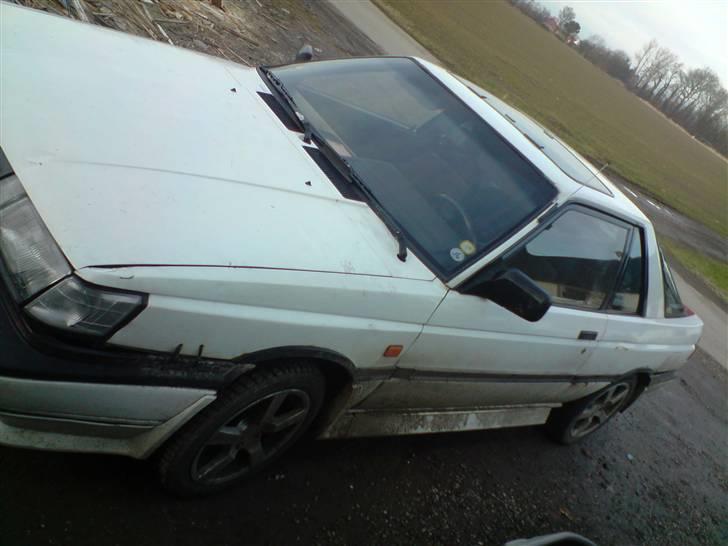 Nissan Sunny Coupé GTI SOLGT billede 5