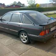 Ford Sierra 2.3 v6 5d ghia død