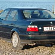 BMW 318i - BILEN ER SOLGT