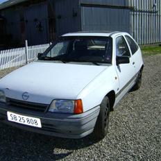 Opel Kadett E DØD