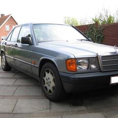 Mercedes Benz 190D (Solgt + Totalskadet af ny ejer :/)