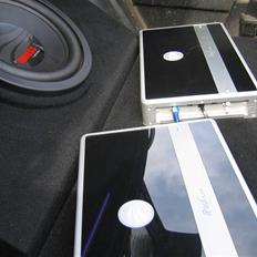 Mercedes Benz 190D (Solgt + Totalskadet af ny ejer :/)