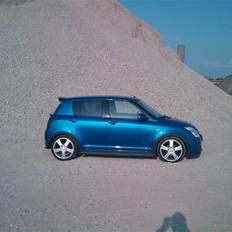 Suzuki SWIFT 1.5 GLX         BLÅ