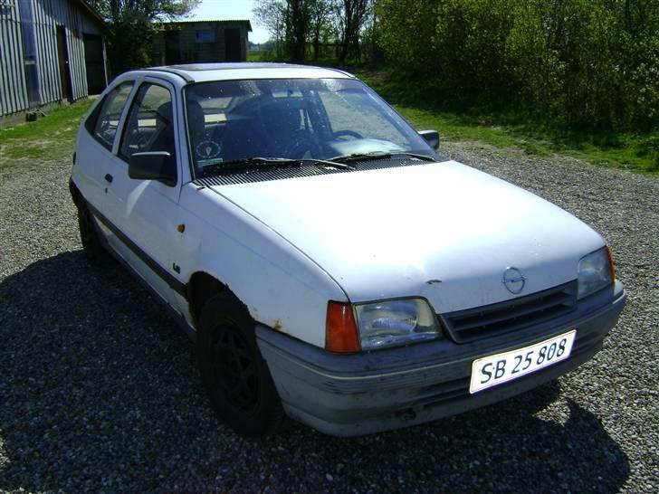 Opel Kadett E DØD - Er igang med at lave øjenskygger (billeder kommer) billede 2