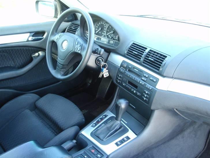 BMW E46 328i Stept *SOLGT* - Alt i udstyr og bemærk sportskabine. billede 10