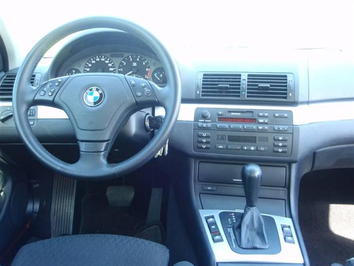 BMW E46 328i Stept *SOLGT* - Klima, regnsensor, fartpilot, 4x El-ruder, 6 CD boks. billede 12