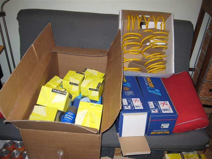 Toyota Corolla E10 - død - Så er der kommet stumper til bilen! billede 20