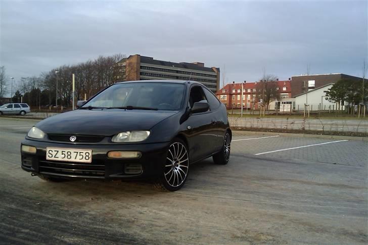 Mazda 323 Coupé Solgt billede 11