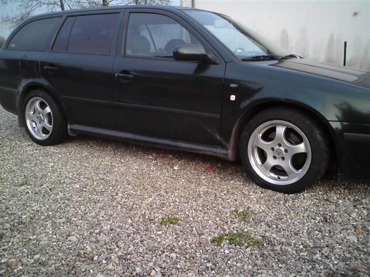 Skoda Octavia  SOLGT... - de nye fælge billede 4