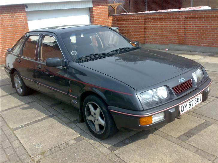 Ford Sierra 2.3 v6 5d ghia død billede 2