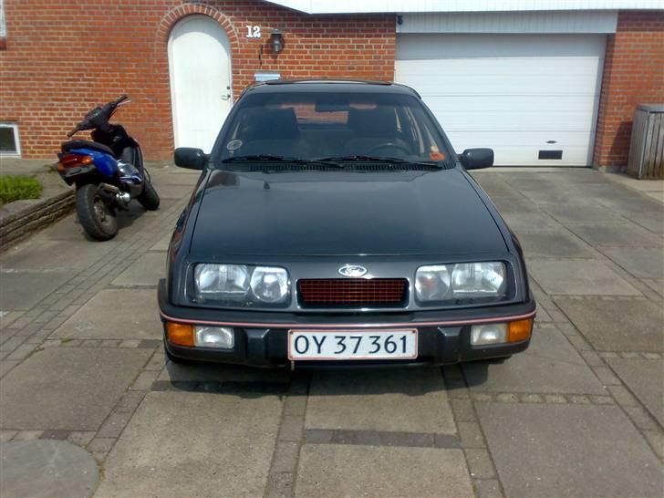 Ford Sierra 2.3 v6 5d ghia død billede 5