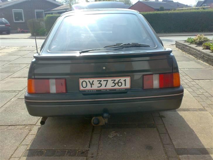 Ford Sierra 2.3 v6 5d ghia død - Ja, jeg ved godt den holder skævt, ingen kommentarer tak! billede 12