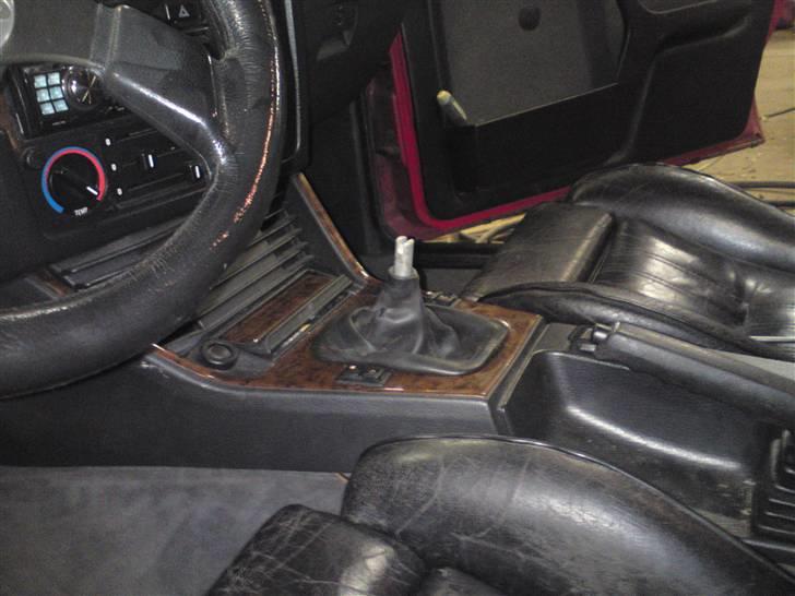 BMW e30 320i/325i M-Tech 2  billede 3