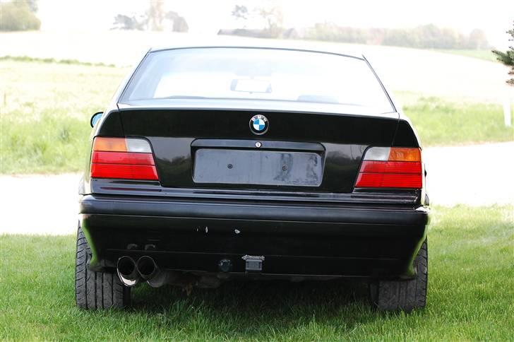 BMW 320i billede 9