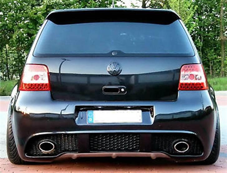 VW Golf under opbyg. - sådan kommer den til og se ud bagfra bare med andre baglygter  billede 9