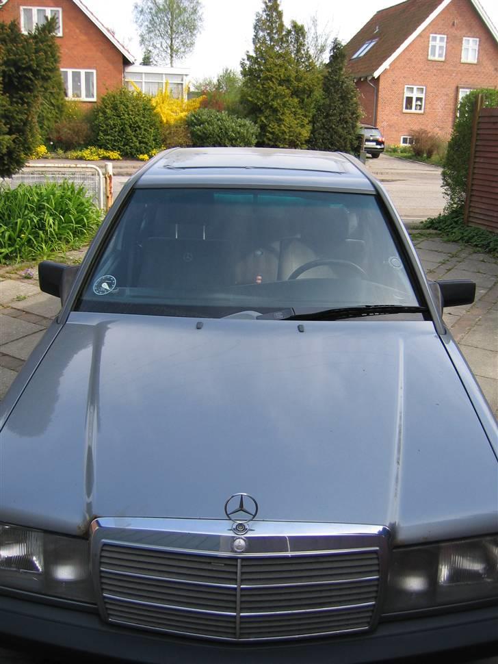 Mercedes Benz 190D (Solgt + Totalskadet af ny ejer :/) billede 16