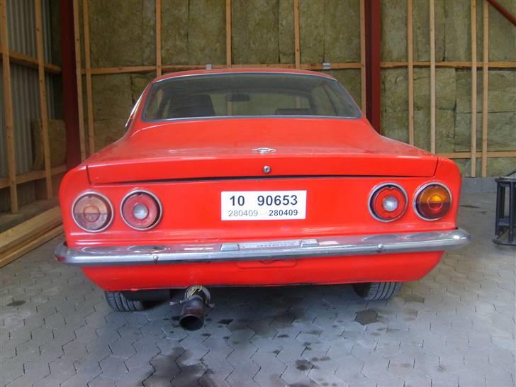 Opel Manta A - Dejlig røv.. Lige kommet hjem og var sku lidt varm, da den køler jeg havde monteret ikke havde de små riller.. billede 15