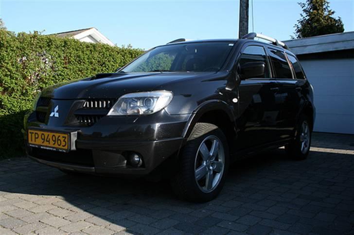 Mitsubishi Outlander 2.0 Turbo 4WD  billede 2