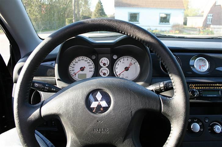 Mitsubishi Outlander 2.0 Turbo 4WD  billede 9