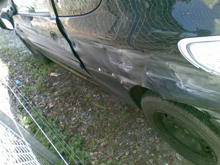 Peugeot 206 GTI  (TOTAL SKADET) billede 16