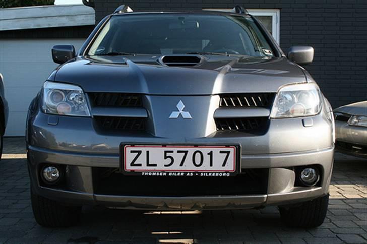 Mitsubishi Outlander 2.0 Turbo 4WD billede 2