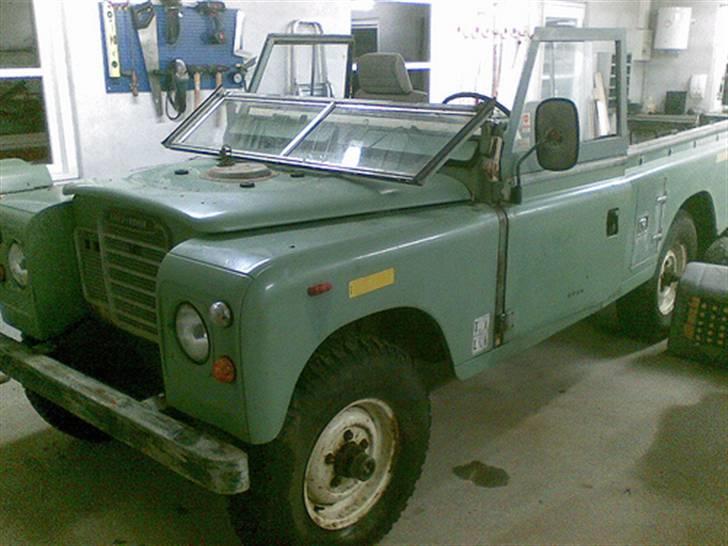 Land Rover 109" Series III billede 4