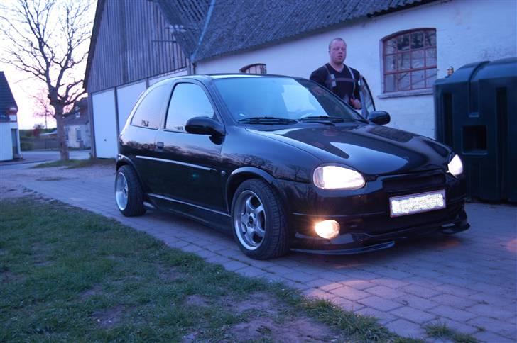 Opel corsa b billede 1