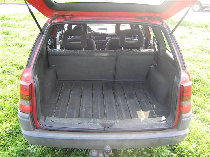 Opel Astra F 1,6i Caravan billede 11