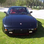 Porsche 944