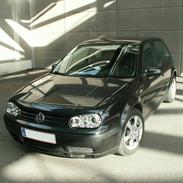 VW Golf 4