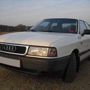 Audi 80