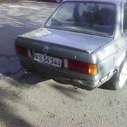 BMW 320i (SOLGT)