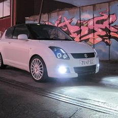 Suzuki Swift - Black'n white ( Solgt)