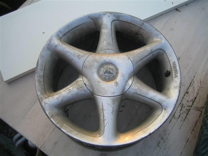 Mitsubishi Colt - Siger tak for handlen til djarnis der er lige lidt pudse o spartle arbejde men de er snart klar til mont billede 13