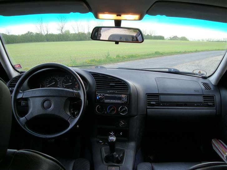 BMW E36 320I - Sådan er udsigten fra en Bayersk land-flyver billede 5