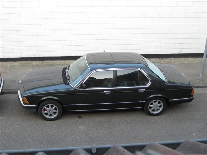 BMW 735i E23 Limousine - Et view oppe fra! billede 17