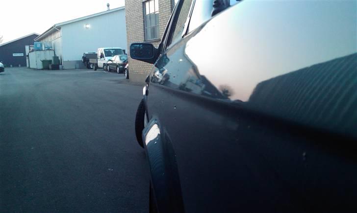 BMW E30 318i Turbo !!SOLGT!! - God linje!! ( det er ikke riser men dråper efter vask ) 30/04-2009 billede 14